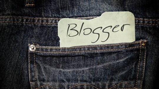 Promouvoir votre blog en utilisant les réseaux sociaux et de signets.