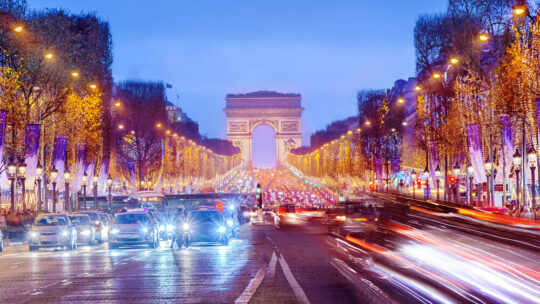 Les Champs-Élysées : quartier emblématique de la ville de Paris